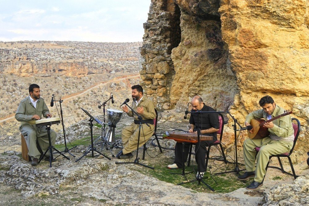 Geçmişin Sesi Amida Konserleri Devam Ediyor