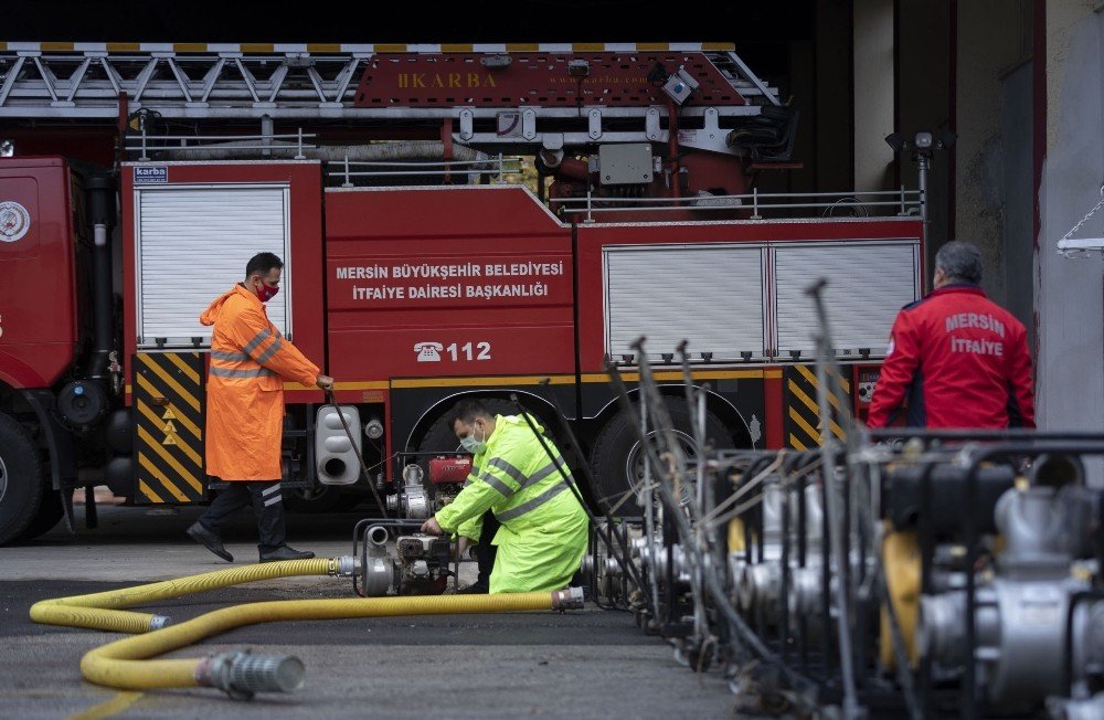 Mersin Büyükşehir Belediyesi, Sel Tehdidine Karşı Teyakkuza Geçti