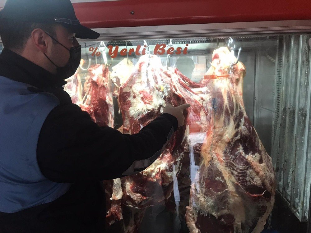 Bafra’da Kasaplar Denetlendi