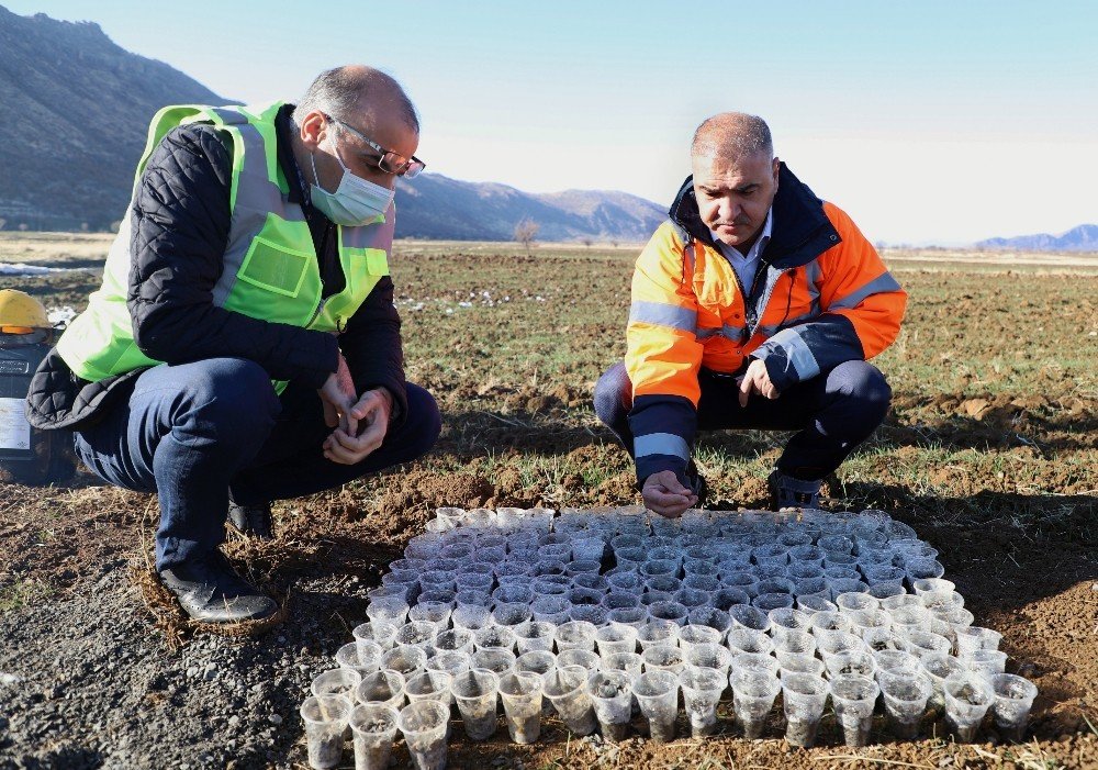 Diyarbakır Büyükşehir Belediyesi Kırsal Mahallelerin Su Sorununu Çözüyor