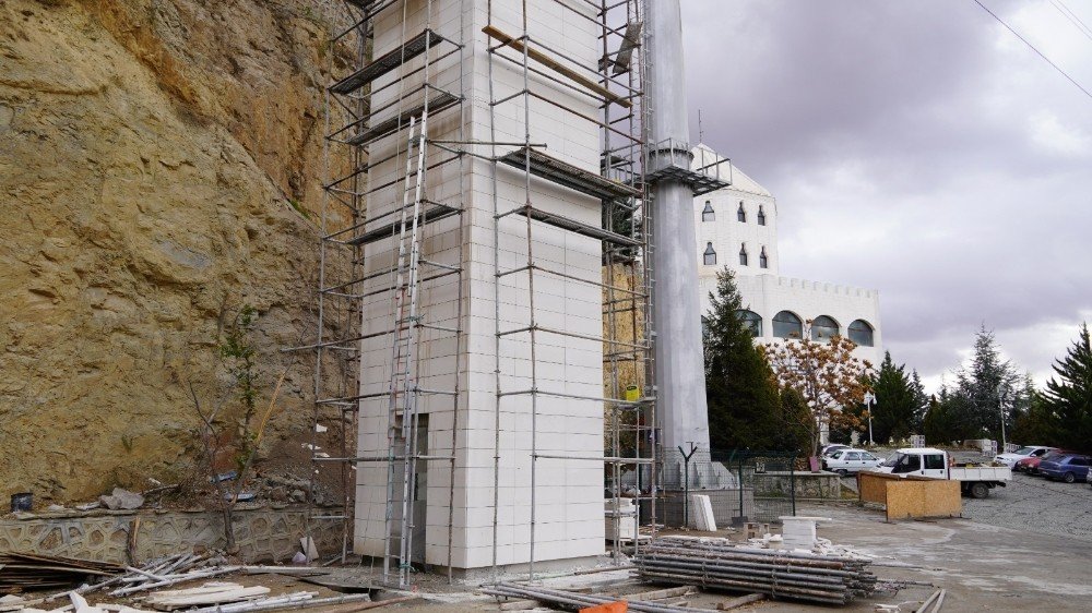 Keçiören’de Estergon Kalesi’ne 25 Metrelik Panoramik Asansör