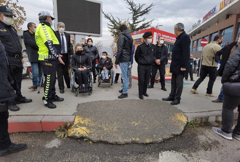 Karabük’te Engellilerin ’kaldırım’ Tepkisi