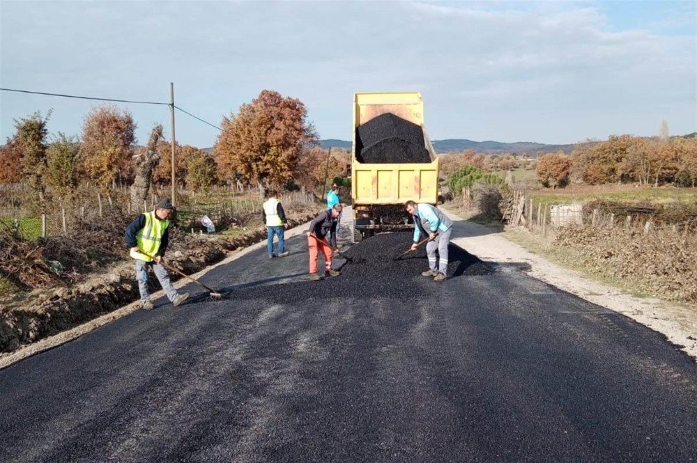 Balıkesir’de 20 İlçede Sıcak Asfaltlama İşi Sürüyor
