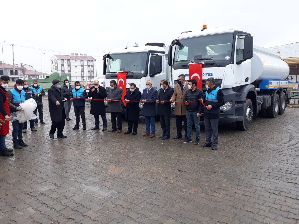 Bakanlıktan Çaldıran Belediyesine Hibe Araç