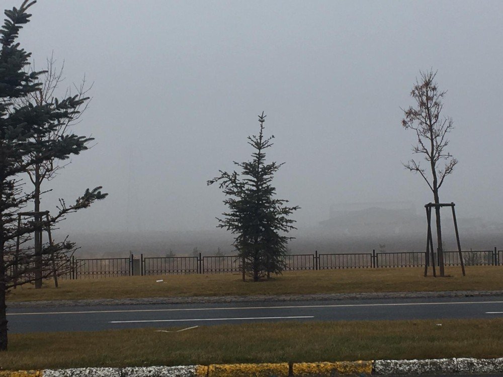 Erzurum Güne Sisle Uyandı