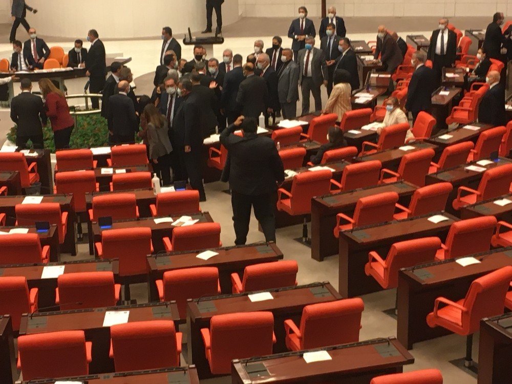Tbmm’de ‘faşist’ Tartışması