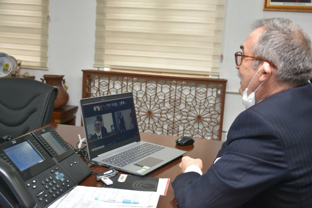 İl Müdürü Akyol, Öğretmenlerle Telekonferans Yoluyla Görüştü