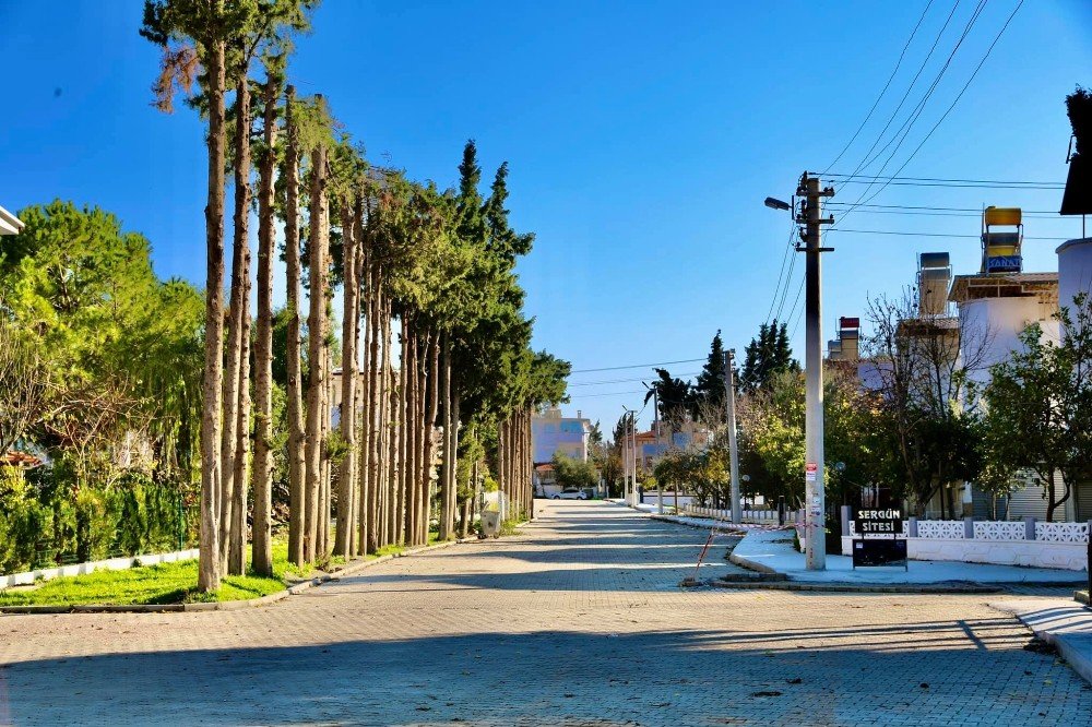 Didim’de Yol Yapım Çalışmaları Devam Ediyor