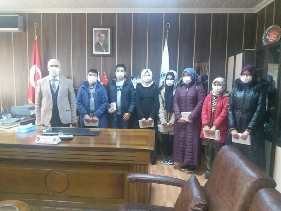 “peygamber Ve Gençlik” Konulu Kompozisyon Yarışması Düzenlendi