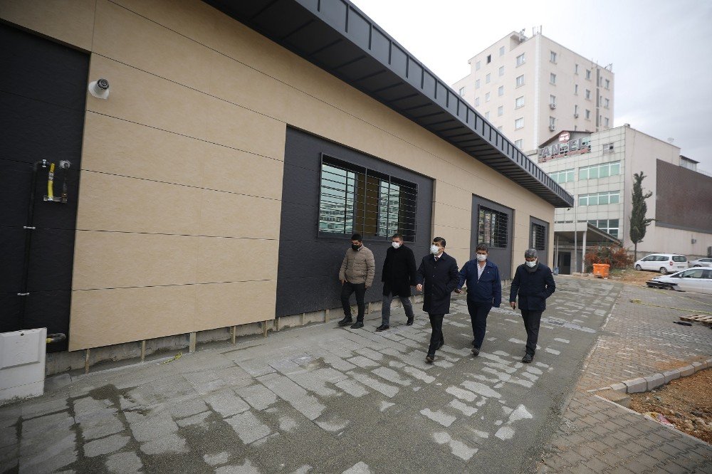 Fadıloğlu, Mücahitler Mahallesi’ndeki Tesisi İnceledi