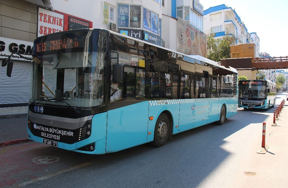 Sokağa Çıkma Kısıtlamasında Toplu Taşıma İçin 23 Hatta 43 Araç Seferde