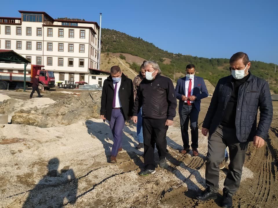 Başkan Şahin, Hal Kompleksi Çevre Düzenleme Ve Yapımı Devam Eden Yatırımları İnceledi