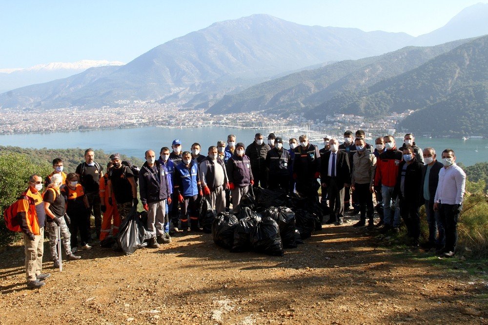 Fethiye’de 3 Saatte, 5 Ton Çöp Toplandı