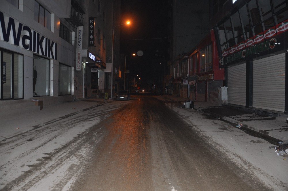 Yüksekova’da Sokaklar Sessizliğe Büründü