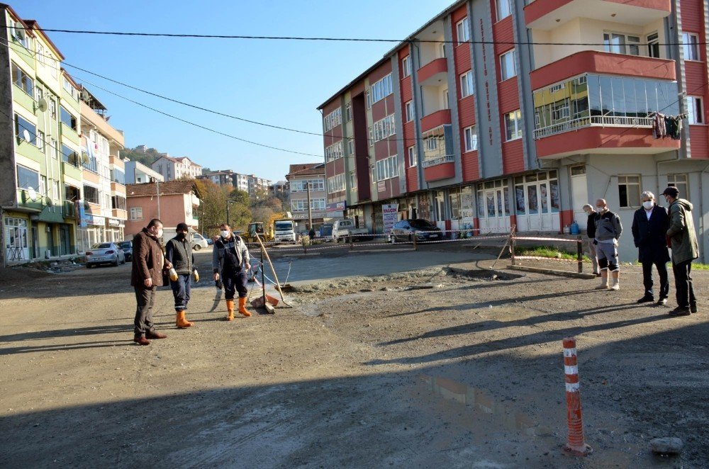 Mollabey Yolunda Çalışmalar Sürüyor