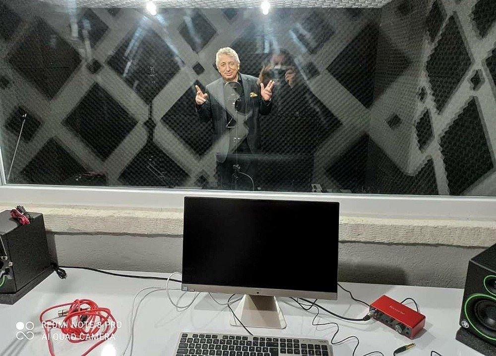 Çeşme’deki Okulda Kayıt Stüdyosu Ve Müzik Atölyesi Açıldı