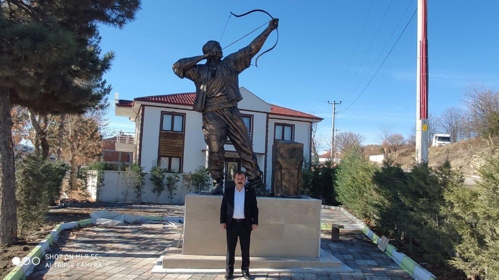 Osmanlı’nın Rekortmen Okçusunun Heykeli Dikildi