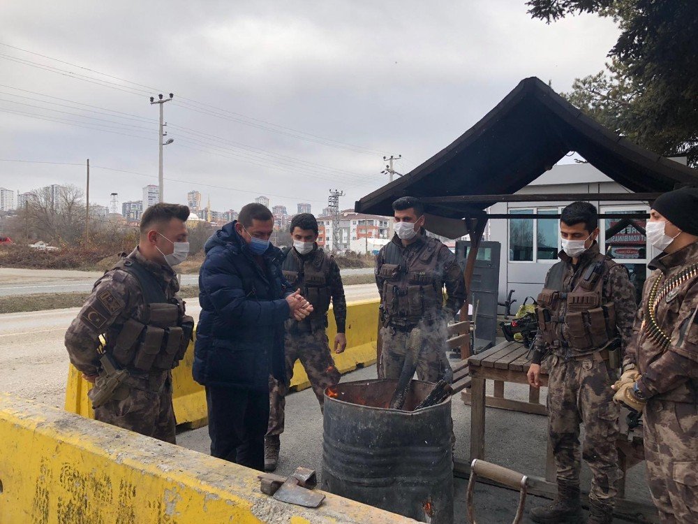 Başkan Vidinlioğlu, Denetim Yapan Polis Ve Jandarma Noktalarını Ziyaret Etti