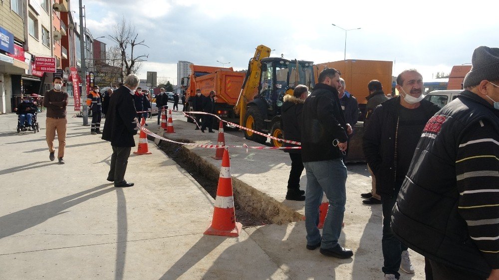 Pendik’te Vatandaşın Talebi Doğrultusunda Yapılan Tuvalet İbb Tarafından Kaldırdı