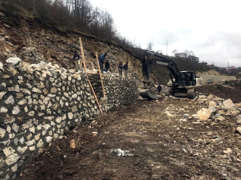 Ereğli-devrek Karayolunda Çalışmalar Devam Ediyor