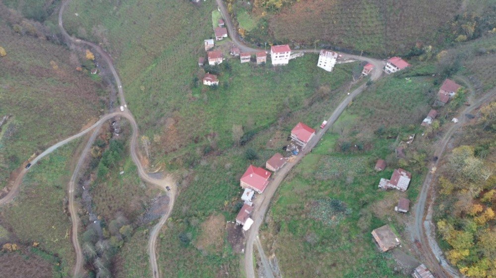 Altınordu Belediyesi Tarafından Kırsalda Yol Çalışmaları Devam Ediyor