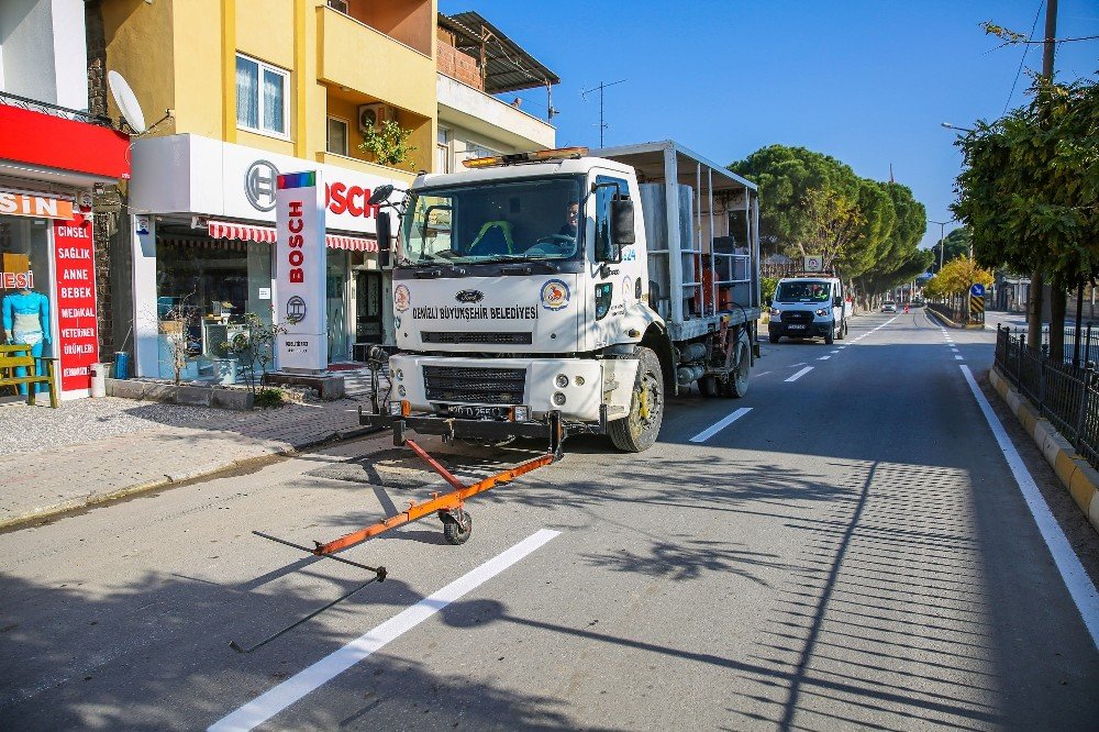 Sokağa Çıkma Kısıtlamasında Yol Çizgileri Yenilendi