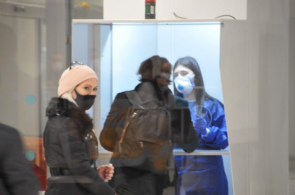 Londra’dan Gelen Yolculara Pcr Testi