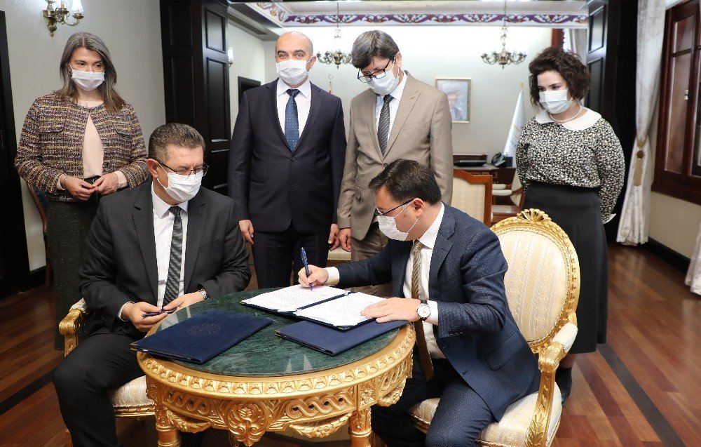 Uzaktan Mesleki Ve Teknik Gelişim İş Birliği Protokolü İmzalandı