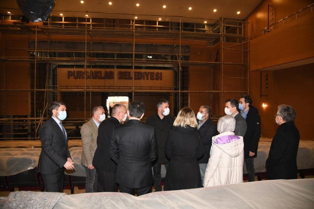 Pursaklar Devlet Tiyatroları Perde Açmak İçin Gün Sayıyor