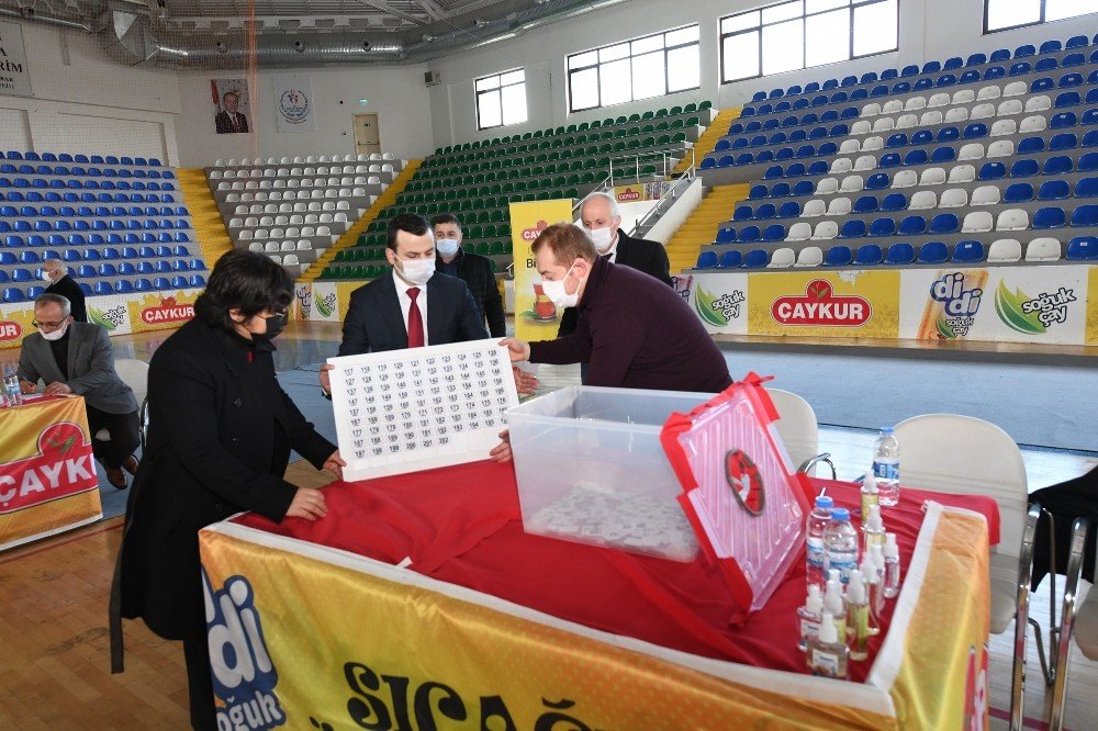 Çaykur’da 61 Engelli Ve 39 Eski Hükümlü Kura İle İşe Alındı