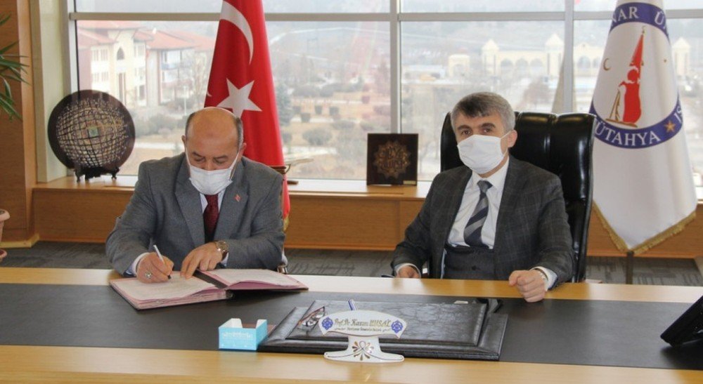 Dpü’den “kütahya Bilimle Şenleniyor” Projesine Destek