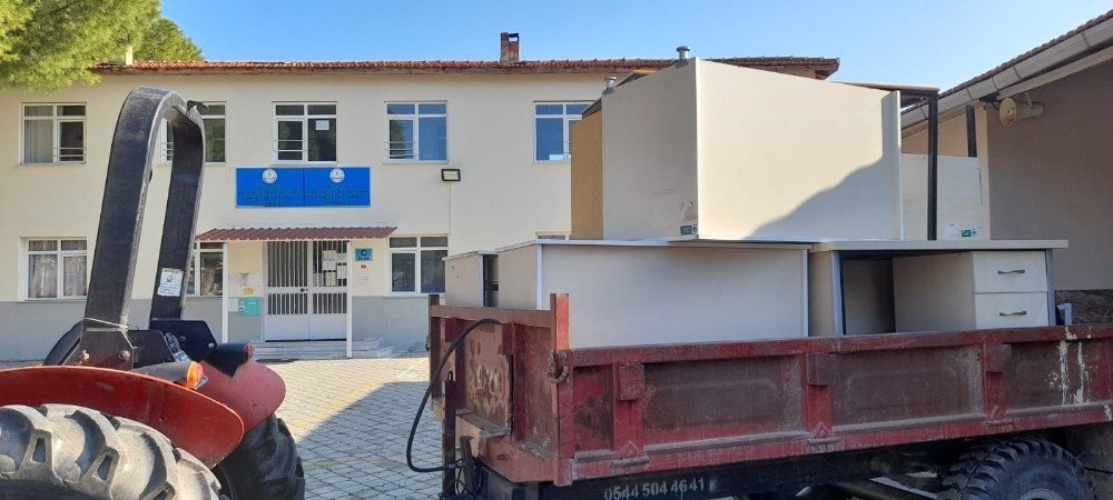 Salihli Myo’dan Eğitime Destek