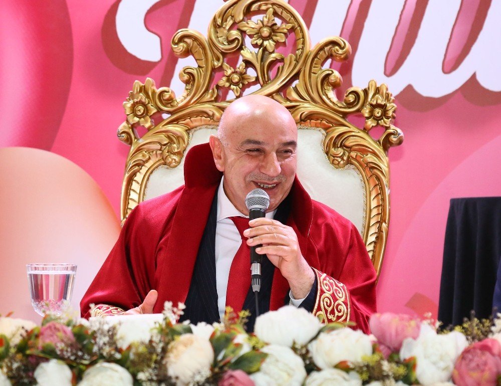 Keçiören Belediyesi’nden 4 Bin 908 Çiftle "evet" Rekoru