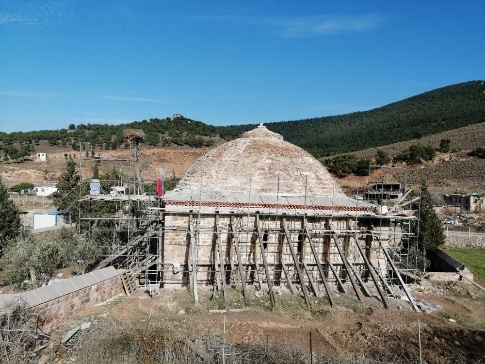 654 Yıllık Tarihi Murat Hüdavendigar Camii Restore Ediliyor