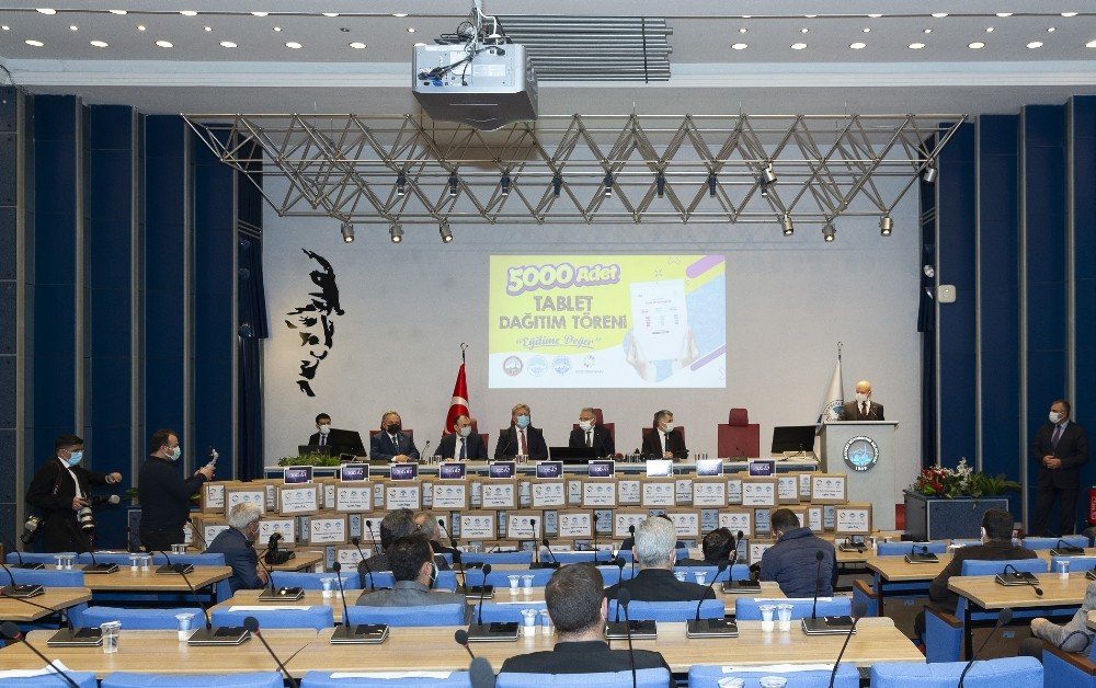 Kayseri Büyükşehir Belediyesi’nden Uzaktan Eğitime Destek