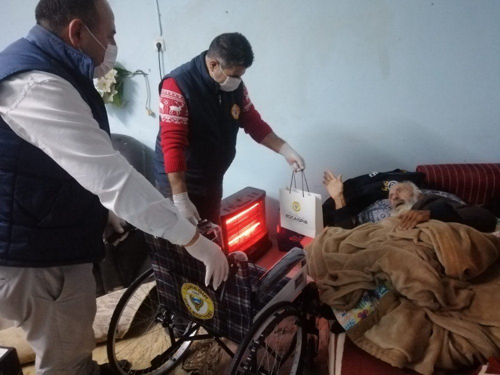 Kimsesiz Yaşlı Adama Başkan Kocaispir Sahip Çıktı