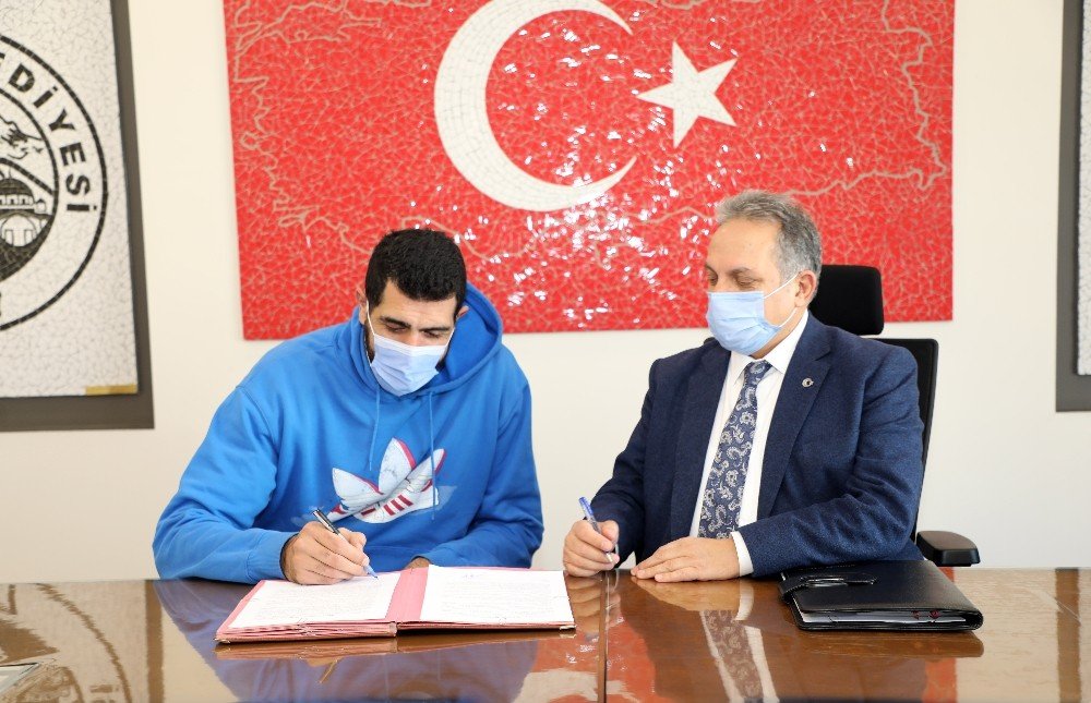 Ünlü Basketbolcu Fatih Solak Talasgücü’nde