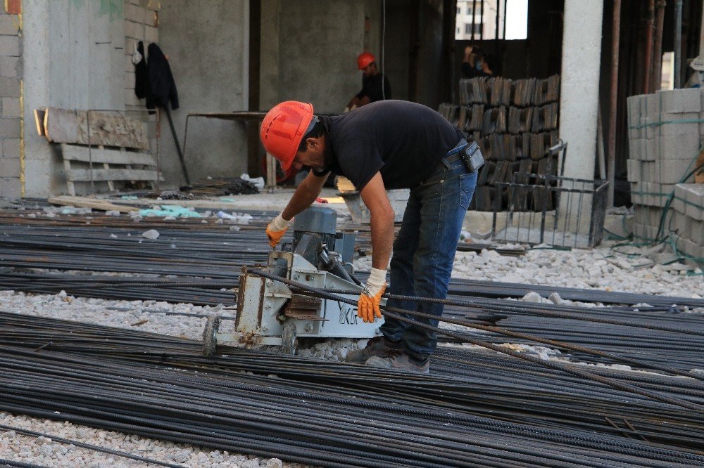 Artan Maliyetler İnşaat Sektörünü Durağanlaştırdı
