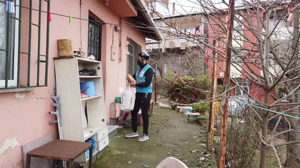 Sokağa Çıkma Kısıtlamalarında Sultanbeyli Belediyesi Ve Gençlerden “gönüllüler Timi”