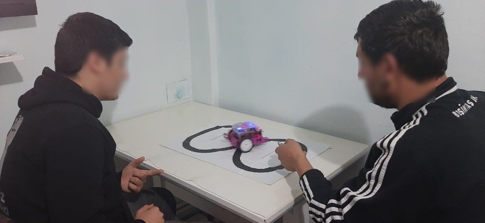 “kodlama Öğrenmenin Yaşı Yok” Projesi