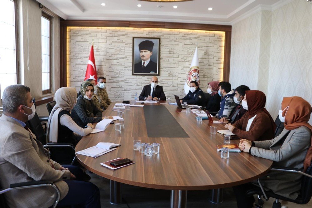 Kurtalan’da Kadına Karşı Şiddete Hayır Toplantısı