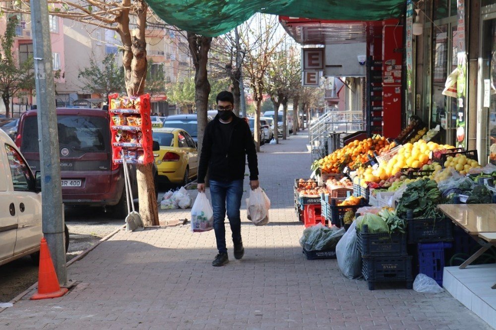 Sokağa Çıkma Kısıtlaması Mahalle Bakallarının Önemi Ortaya Çıkardı