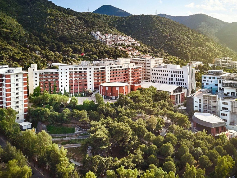 İzmir Ekonomi Üniversitesinin Profesörleri Dünya Listesinde
