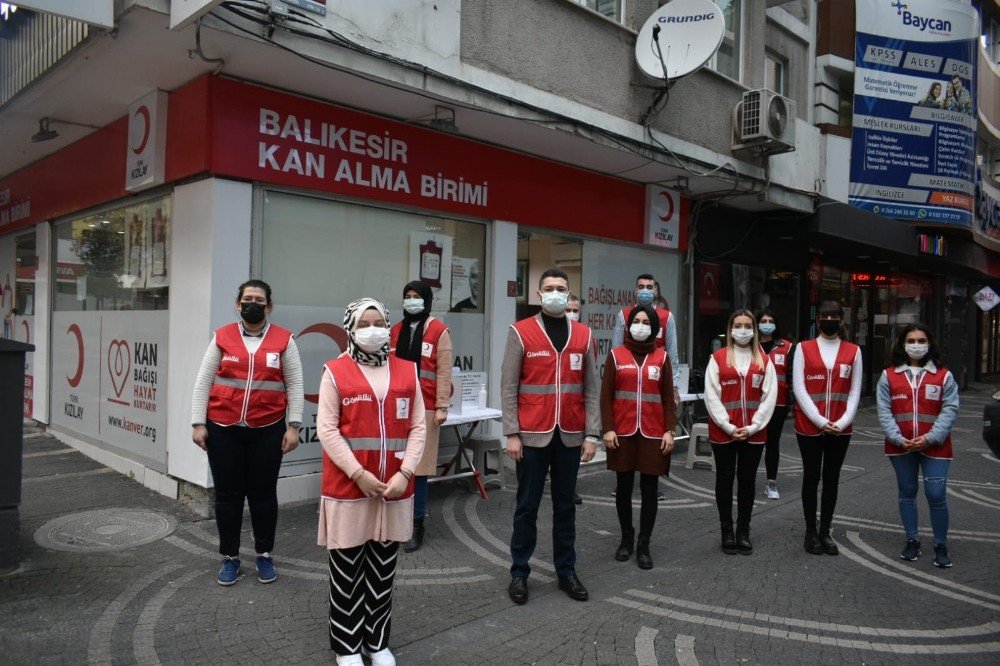 Kızılay’ın Gençleri Pandemide Kan Vermeye Dikkat Çekti