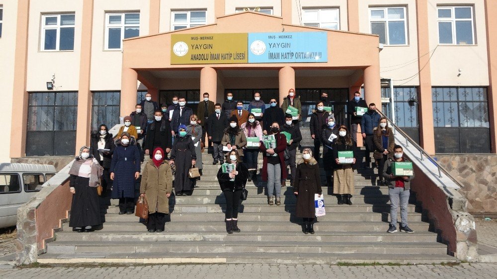 İnternet Erişiminin Olmadığı Köylere Öğretmenler Ders Notlarıyla Ulaştı