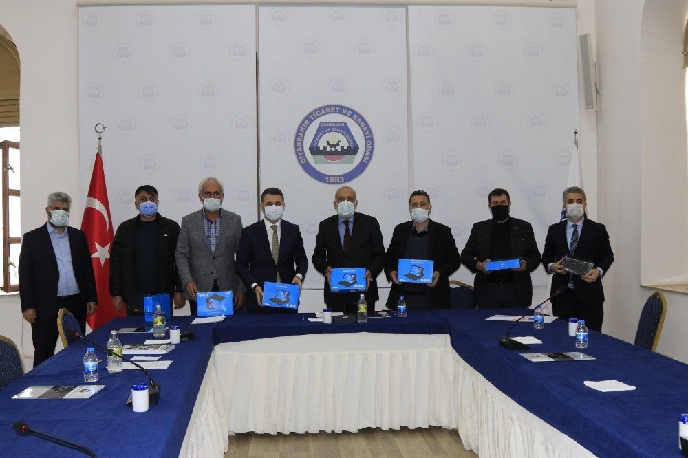 Tobb’den Diyarbakır’a Tablet Desteği
