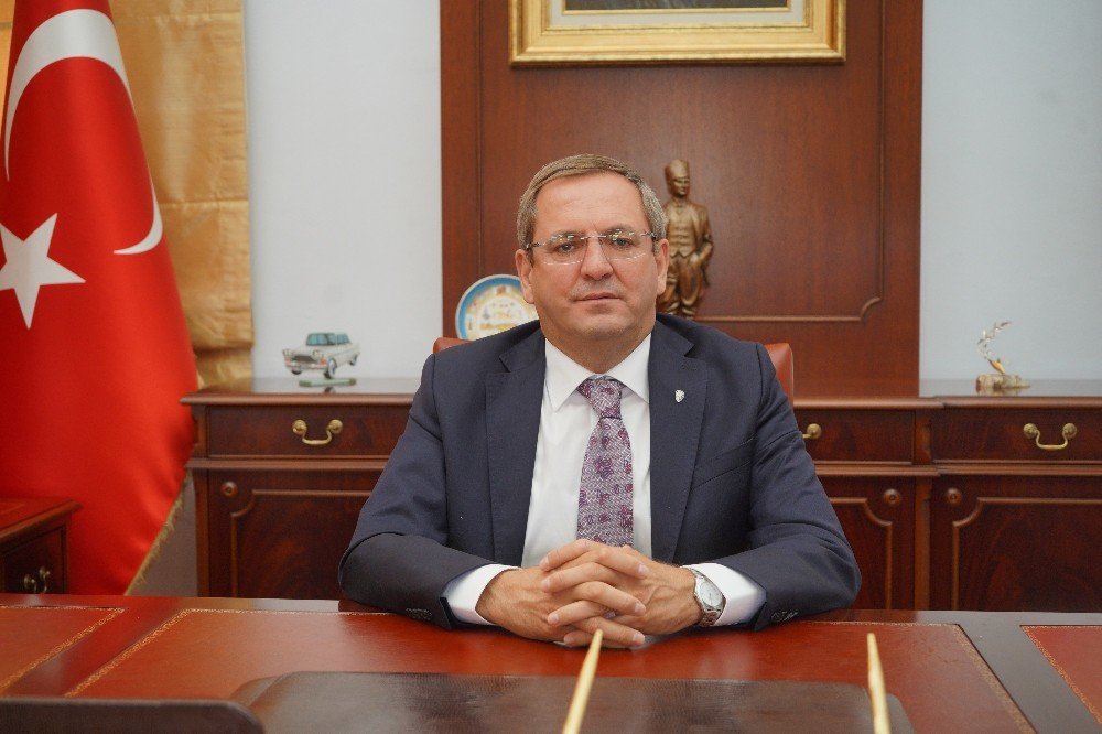 Başkan Ergin’den Belediye Çalışanlarına Asgari Ücret Müjdesi