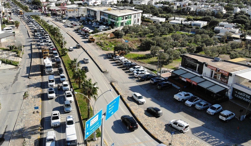 Bodrum’a Yılbaşı Akını: 170 Binlik Nüfus 900 Bine Fırladı