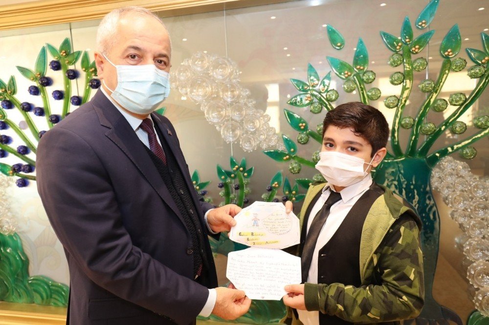 Başkan Büyükgöz, Minik Berat Efe’yi Ağırladı