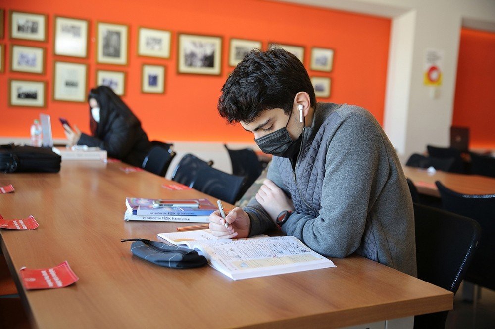 2020 Pandemiye Rağmen Dolu Dolu Geçti